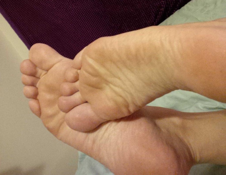 Angela Louise Downs Feet