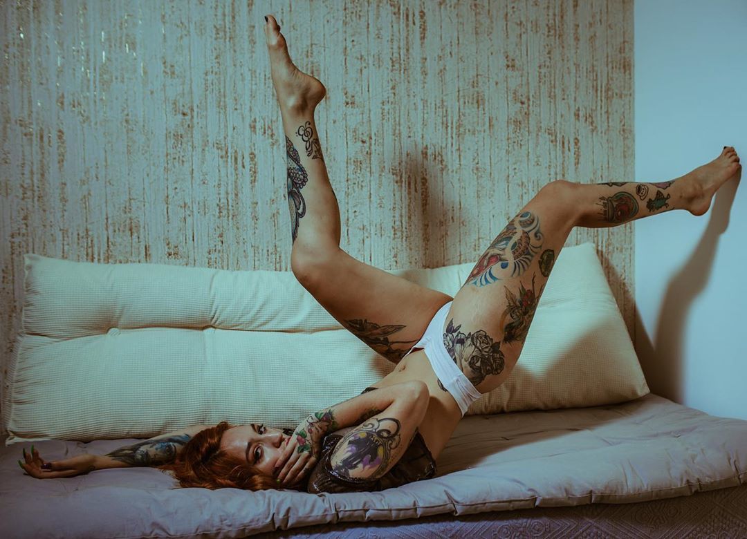 Brisen Suicide Feet