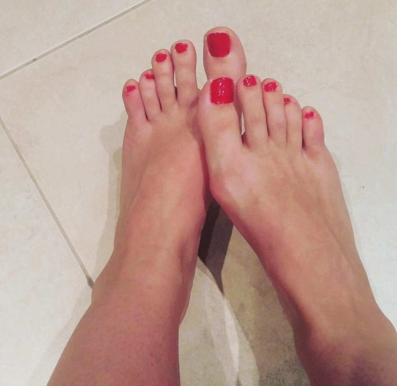 Carlota Teen Feet