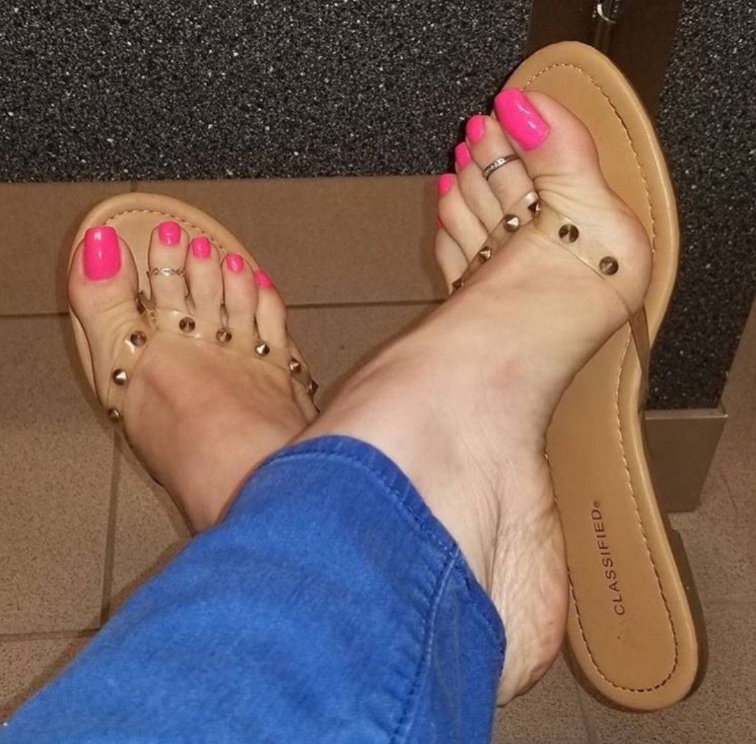 Jen Solez Feet