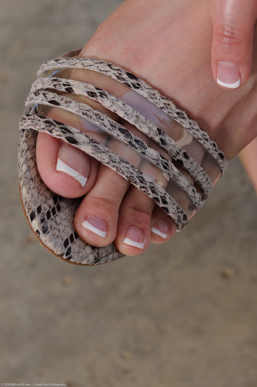 Kali Karinena Feet