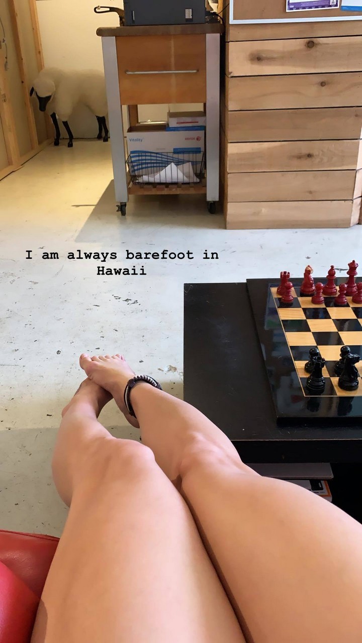 Kissa Sins Feet