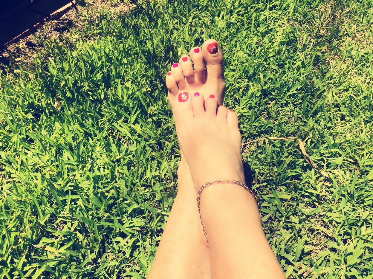 Kristen Diangelo Feet