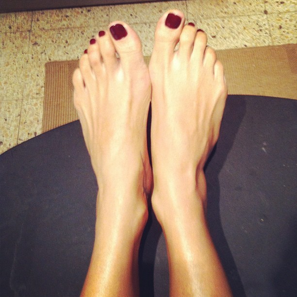 Lara Tinelli Feet