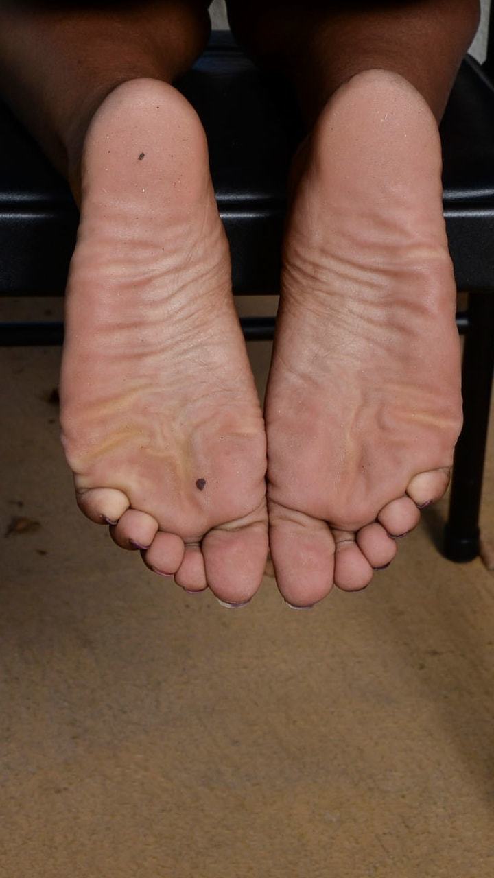 Lisa Tiffian Feet