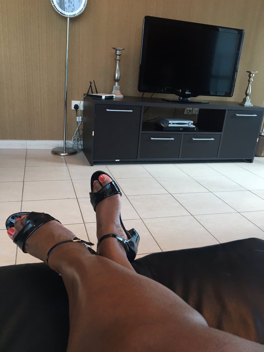 Madame Caramel Feet