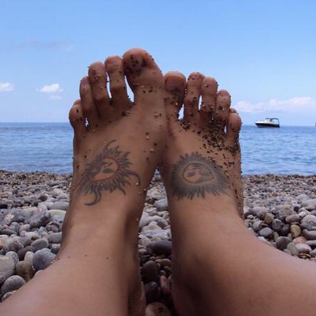 Minerva Pons Feet