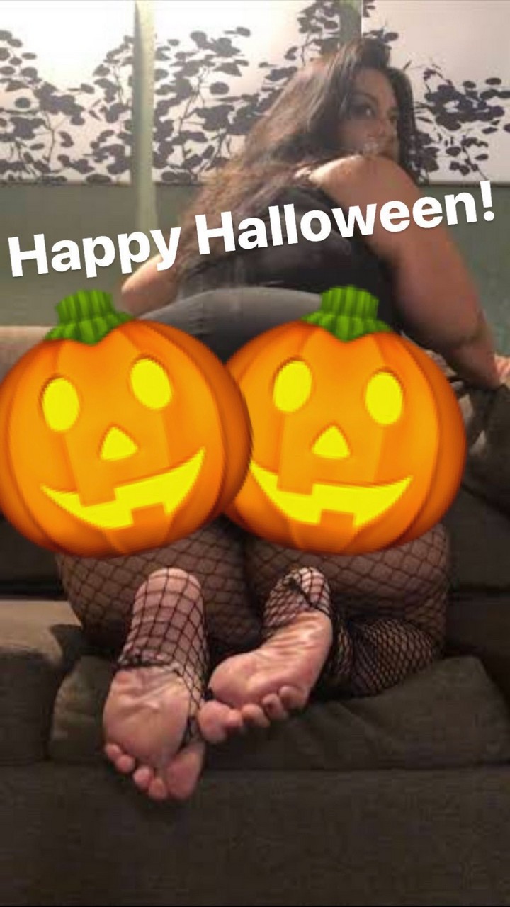 Sarah Feet