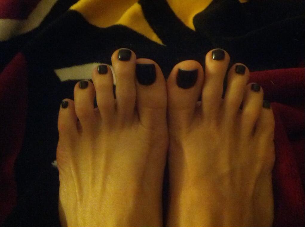 Vanilla Deville Feet