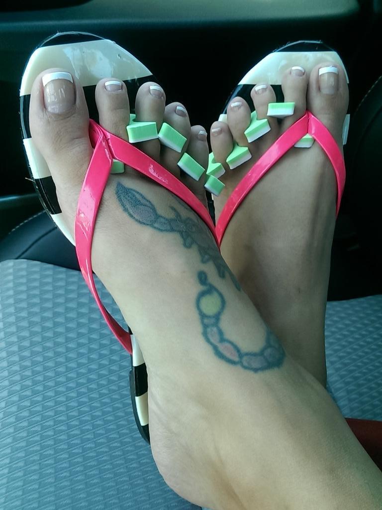 Brianna Beach Feet