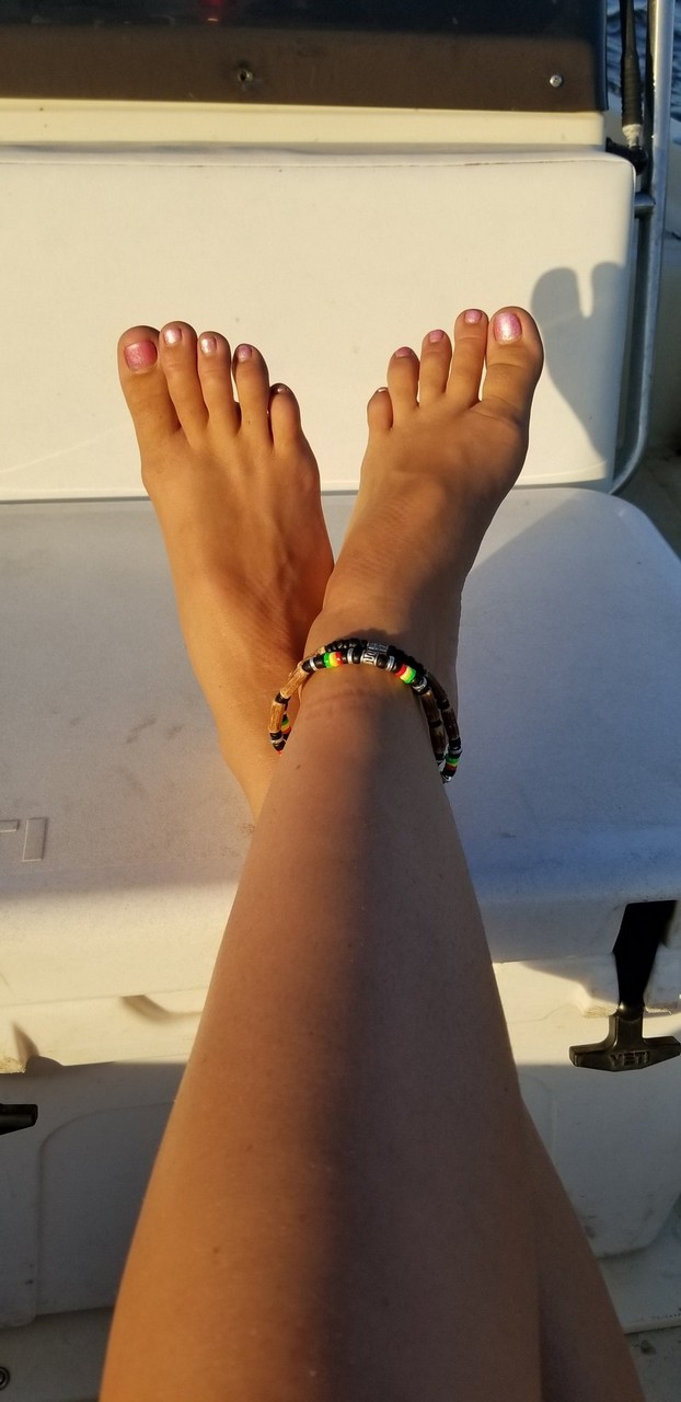 Kendra Heart Feet