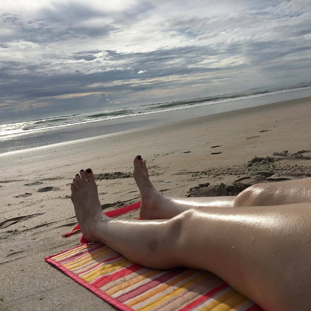 Luci Lovett Feet