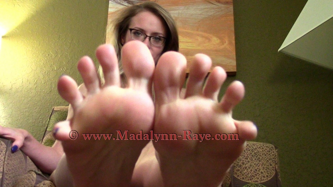 Madalyn Raye Feet