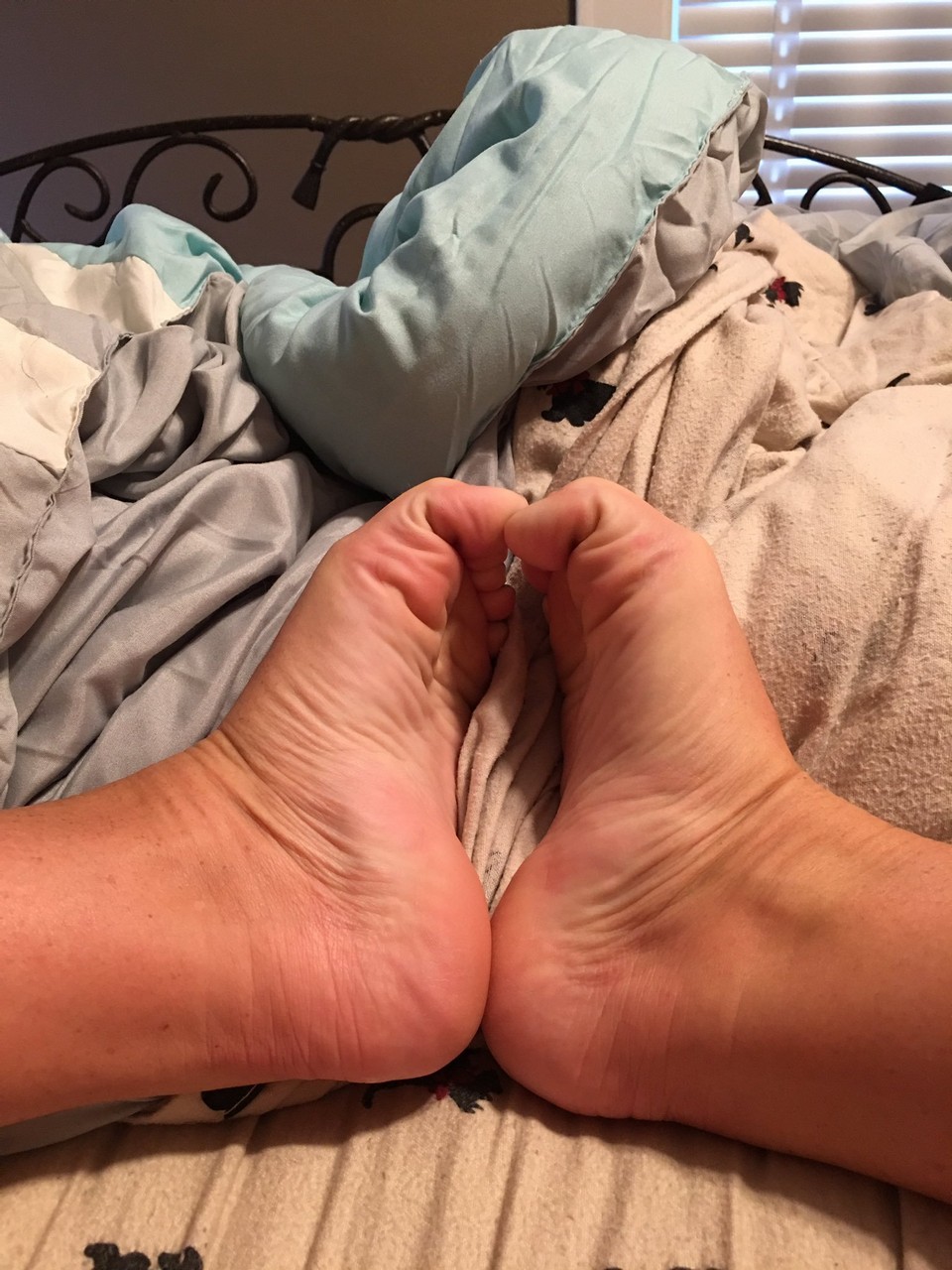 Mizz Shutters Feet