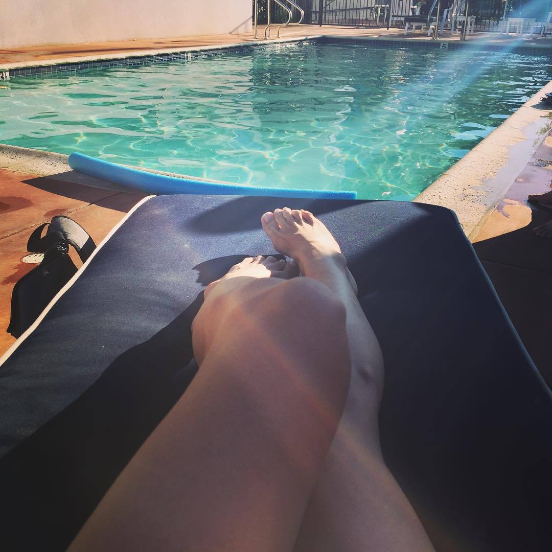 Tia Cyrus Feet